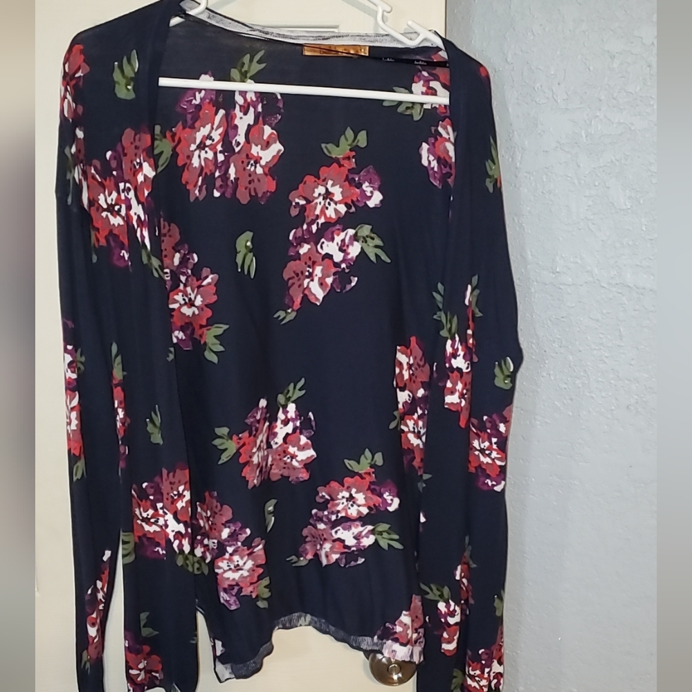 Cardigan - Picture 2 of 2